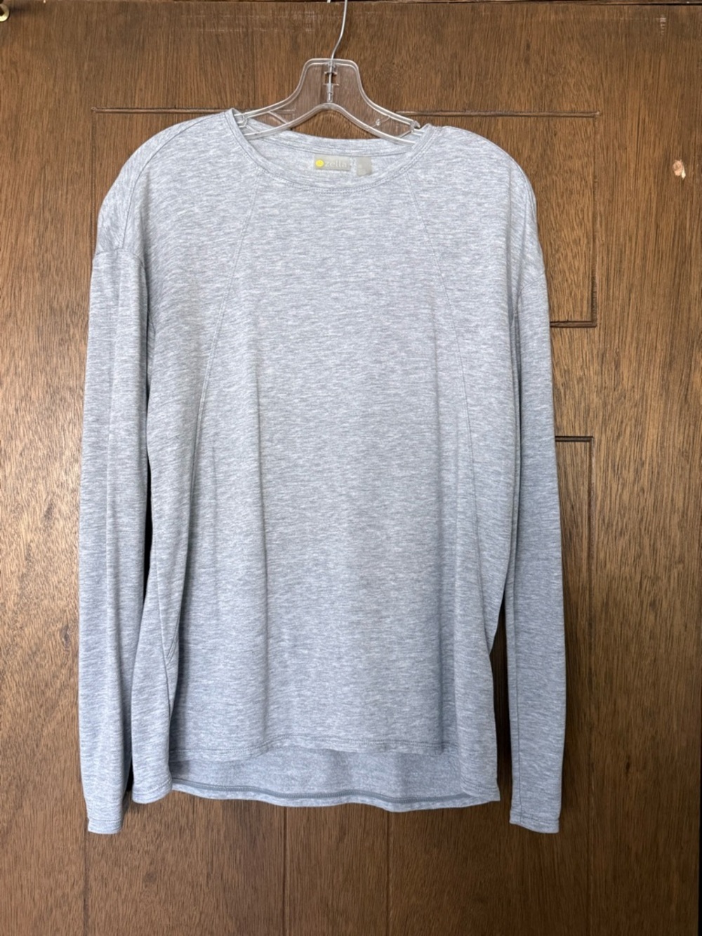 Zella Size Small Long Sleeve Crewneck Shirt - Light Gray
